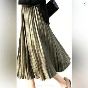 NWT ELIE TAHARI Tarnished Gold Pleated Midi Skirt Asymmetric